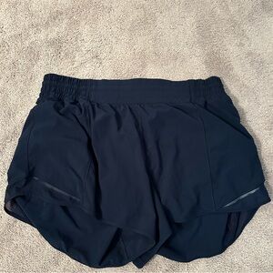 Lululemon Hotty Hot 4 inch Shorts